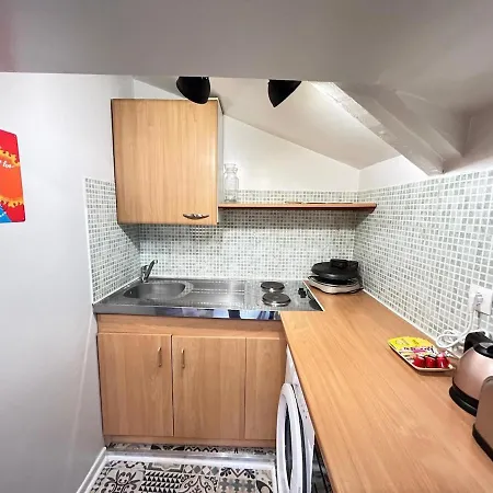 Delacroix Magnifique T2 Avec Parking Au Centre Apartment Reims