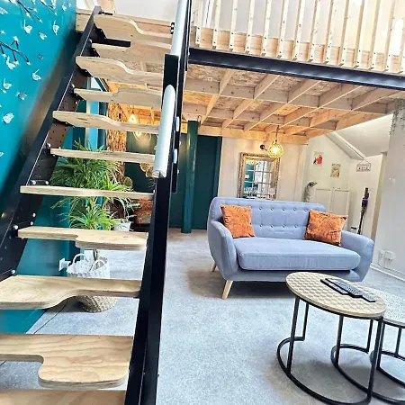 Delacroix Magnifique T2 Au Centre * Reims